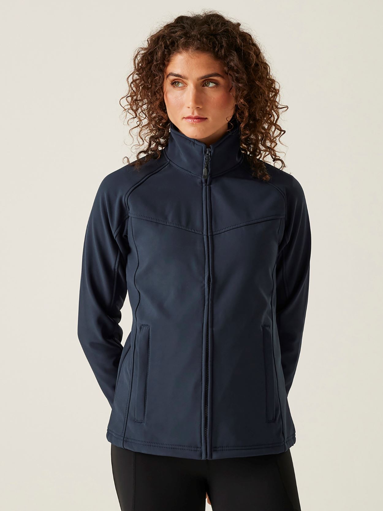 RG151 Women's Uproar Softshell Image 2