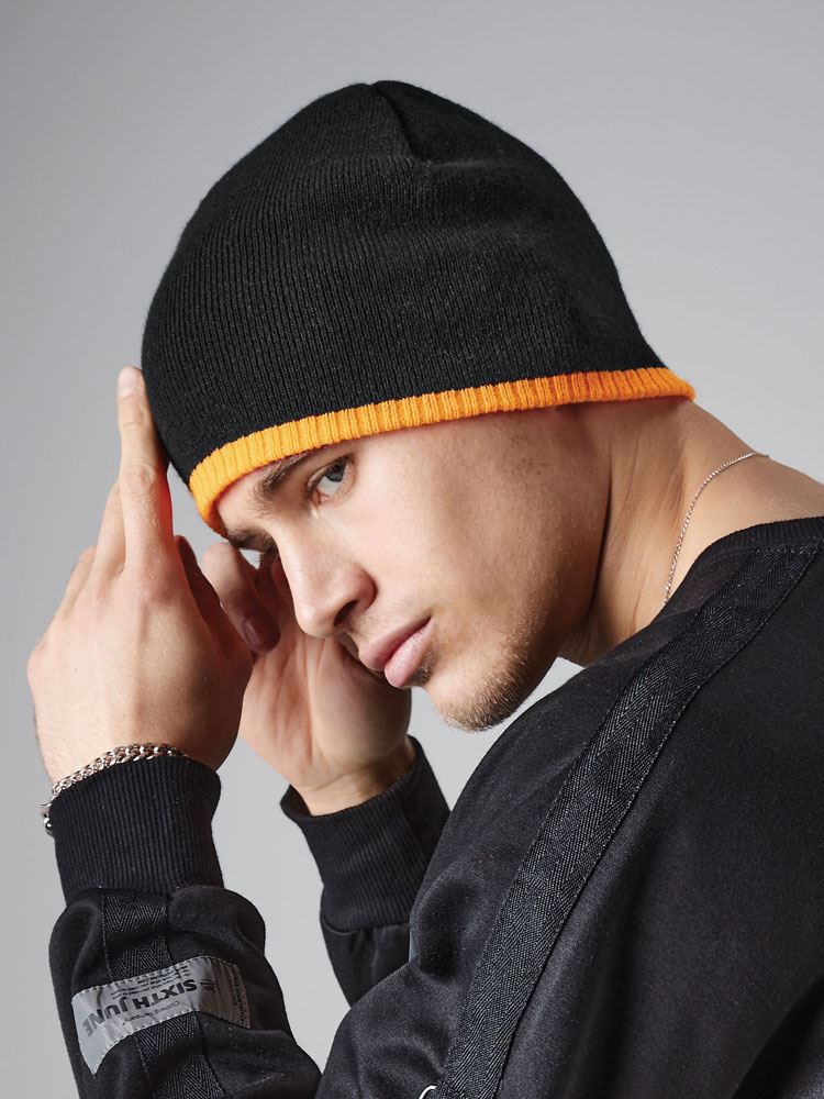 B44C Beechfield Two Tone Beanie Knitted Hat Image 1