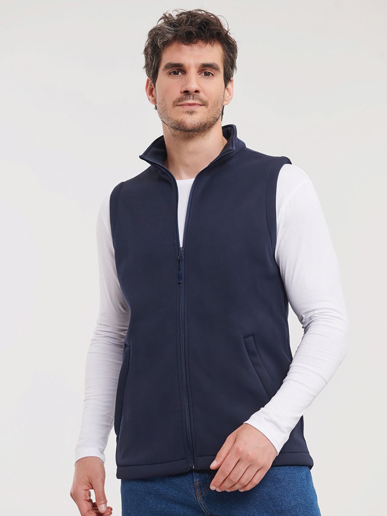 R041M Men's Smart Softshell Gilet Image 3