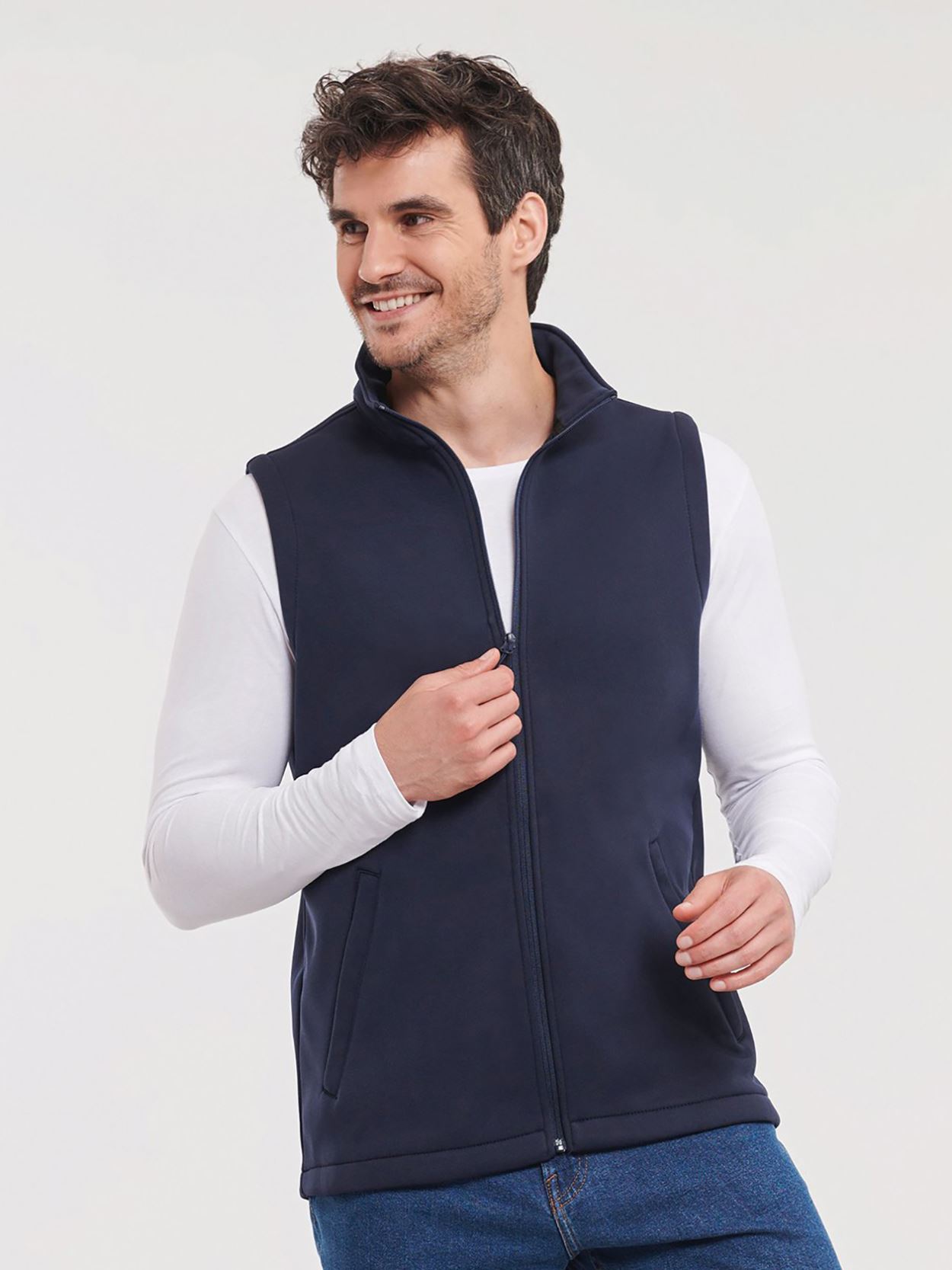 R041M Men's Smart Softshell Gilet Image 5