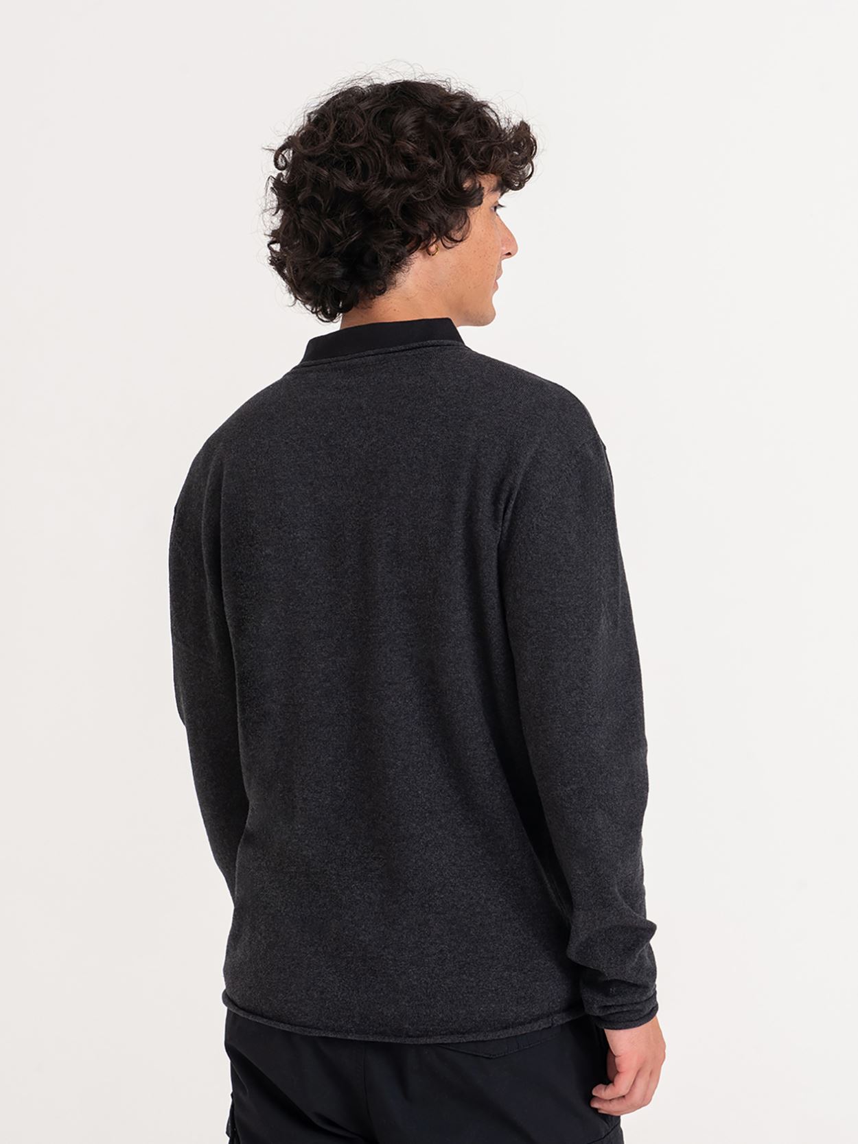 EA060 Arenal Regen Sweater Image 2