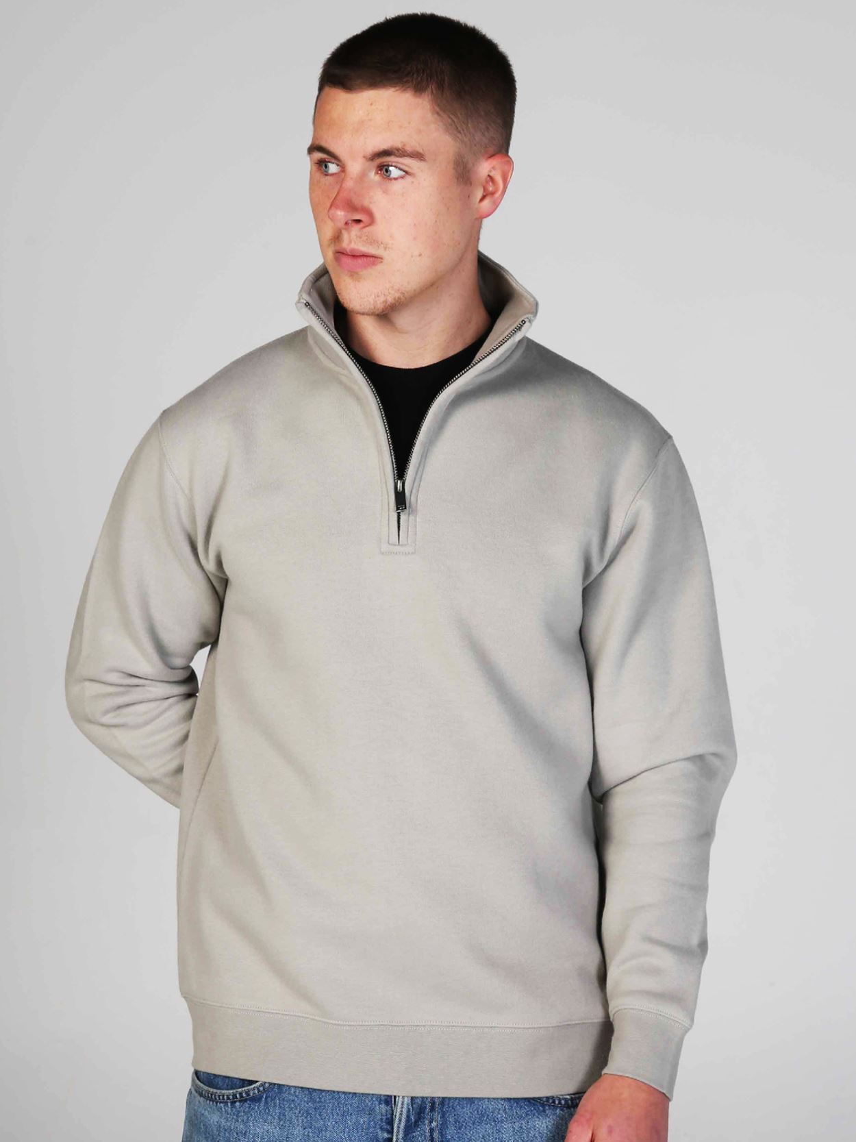 W75 Quarter Zip Sweatshirt Image 1