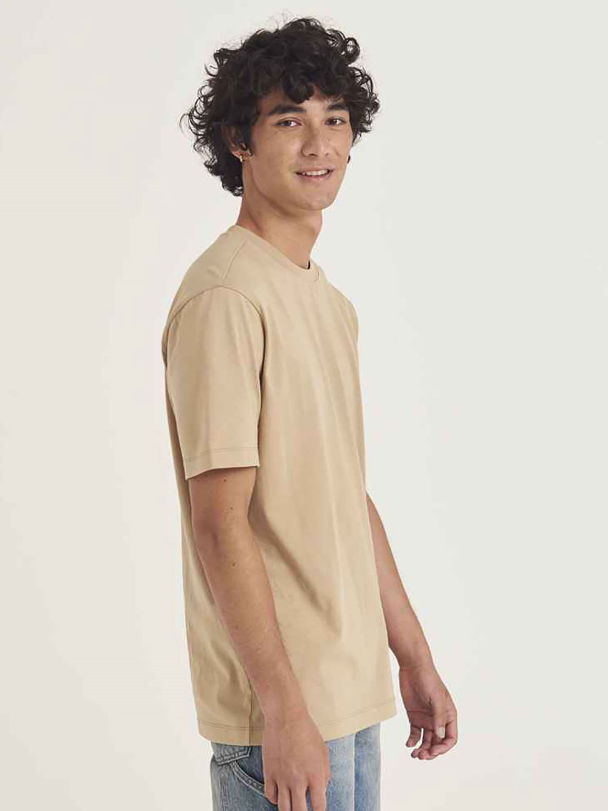 AT001 Unisex 150 T Shirt Image 2