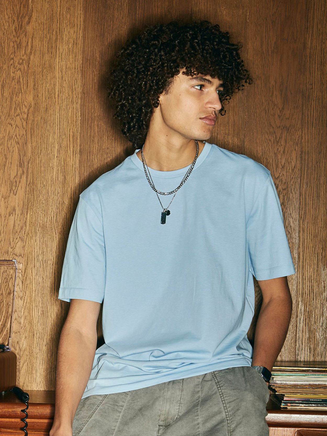 AT001 Unisex 150 T Shirt Image 3