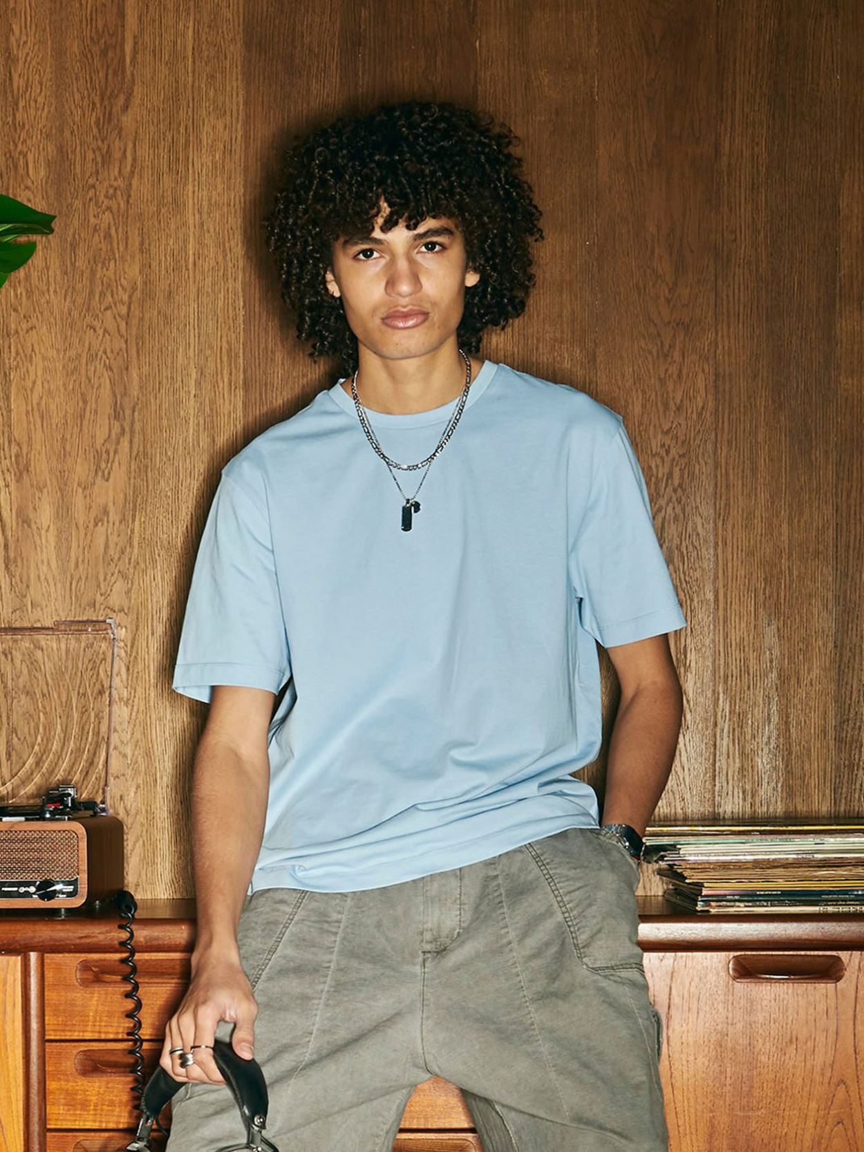 AT001 Unisex 150 T Shirt Image 4