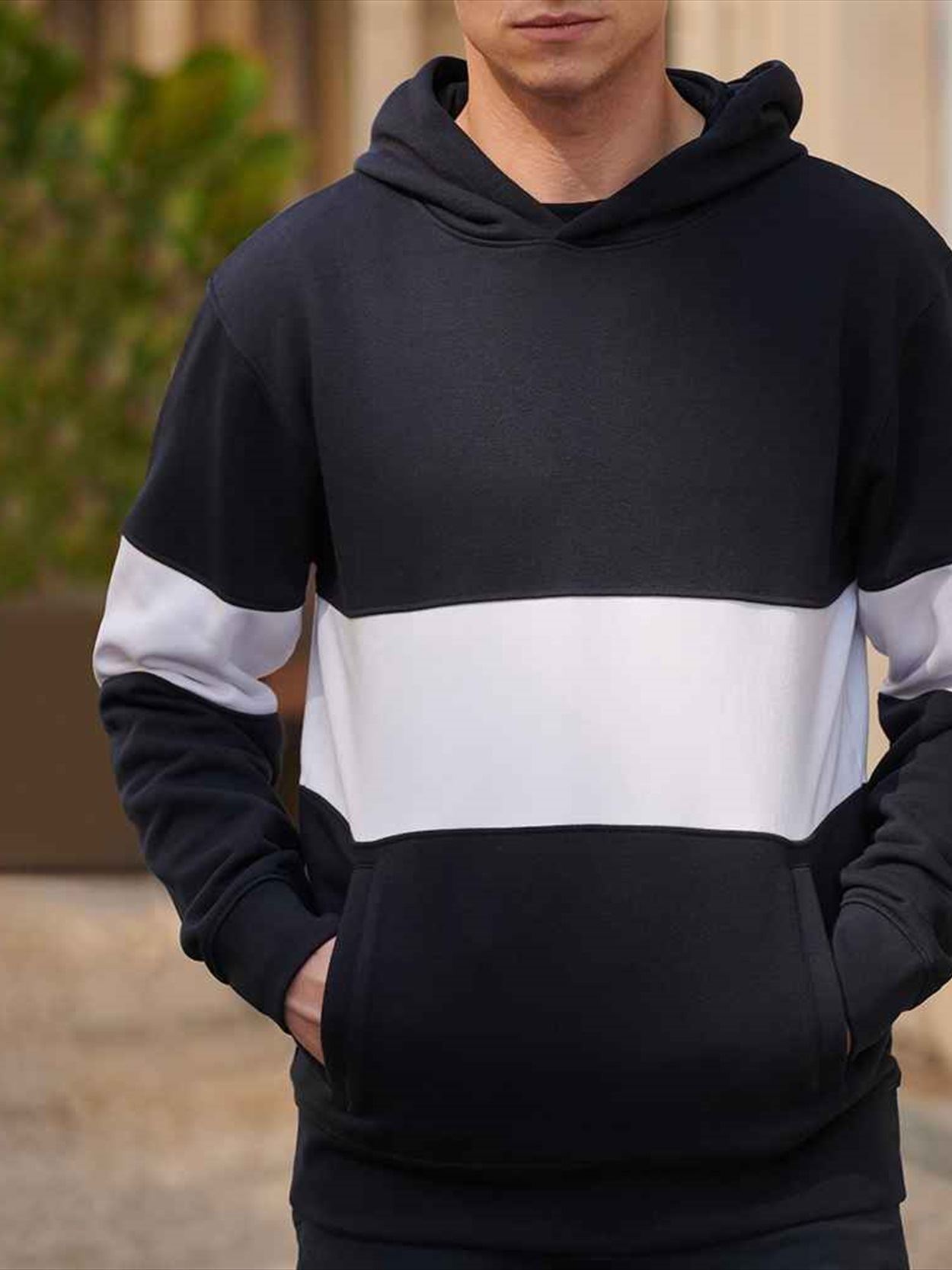 FR803 Heavyweight Panelled Hoodie Image 1