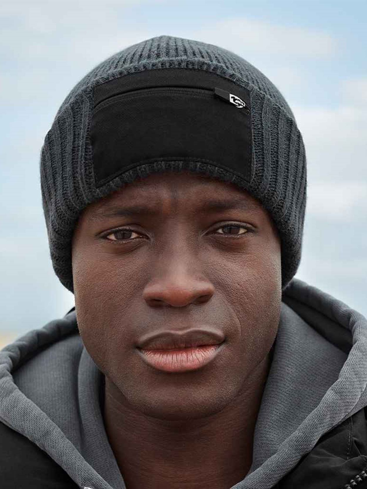 BB334R B334R Beechfield Zip Patch Beanie Image 1