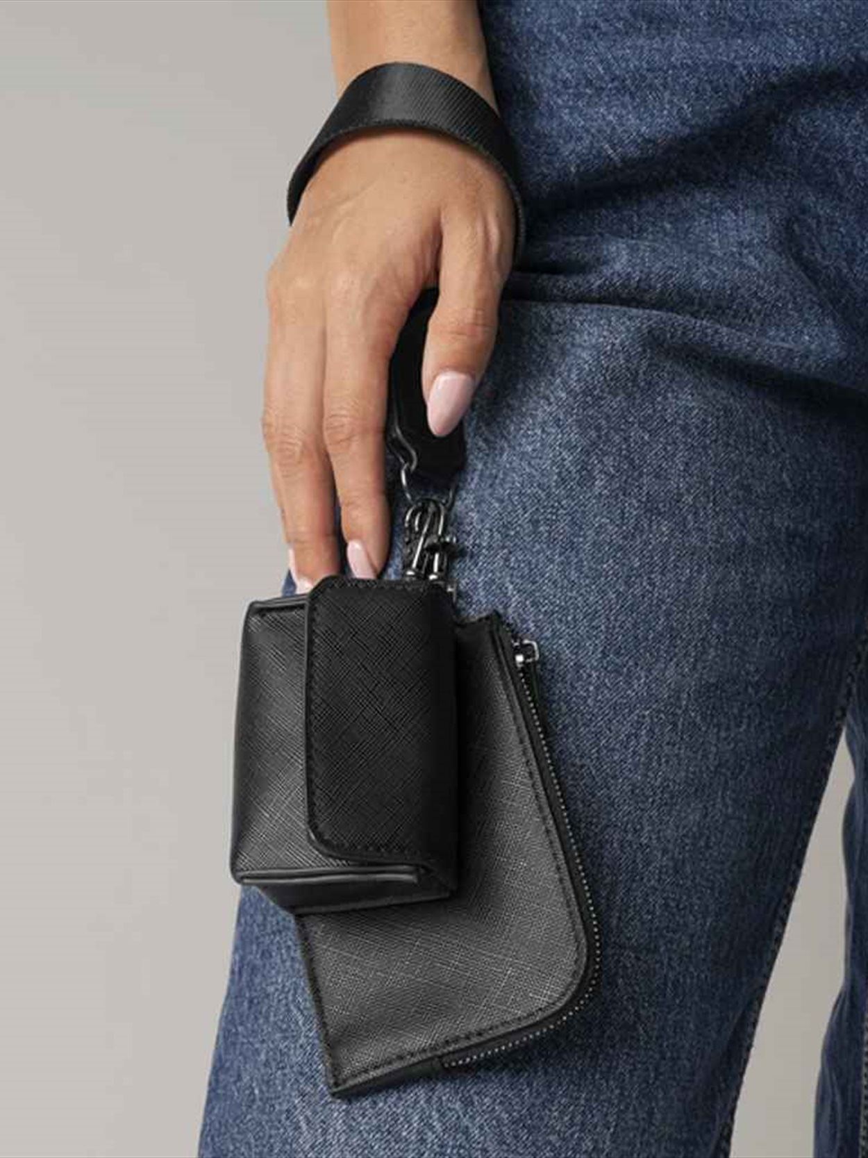 BG748 BagBase Boutique Pouch Wristlet Image 1