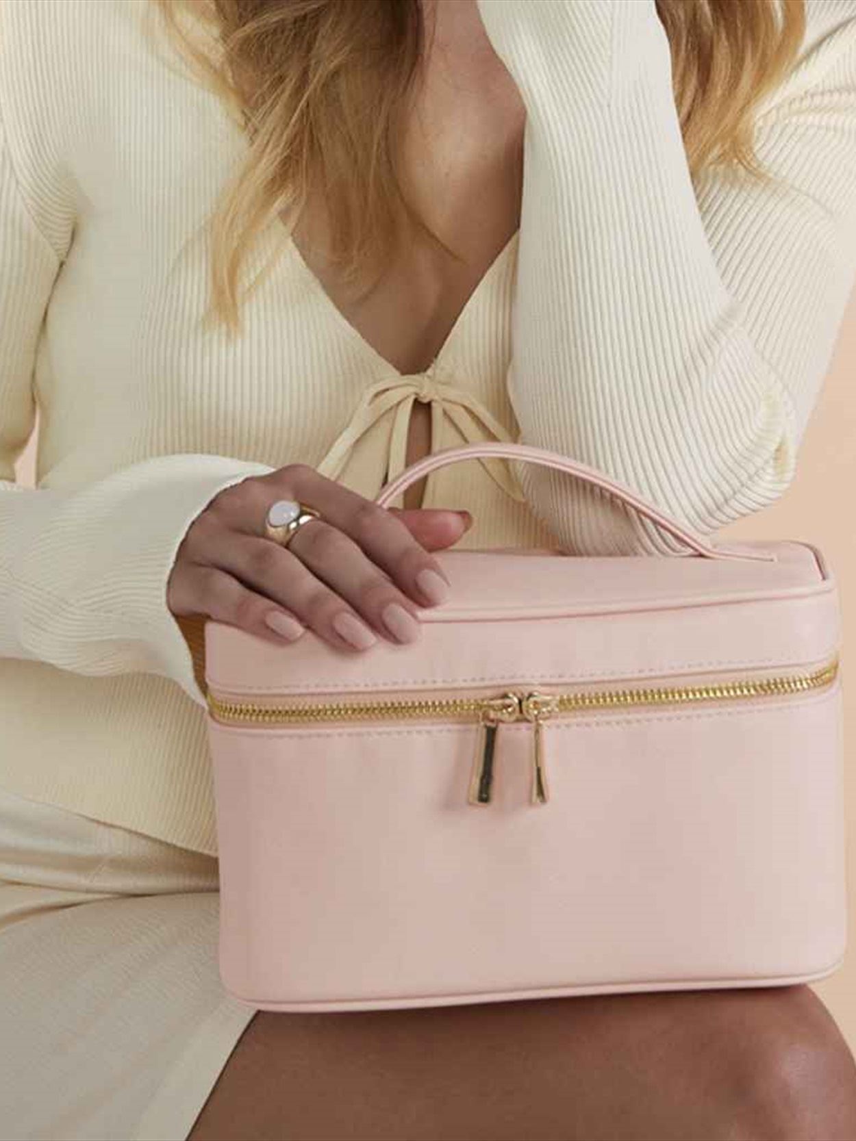 BG763 BagBase Boutique Vanity Case Image 1
