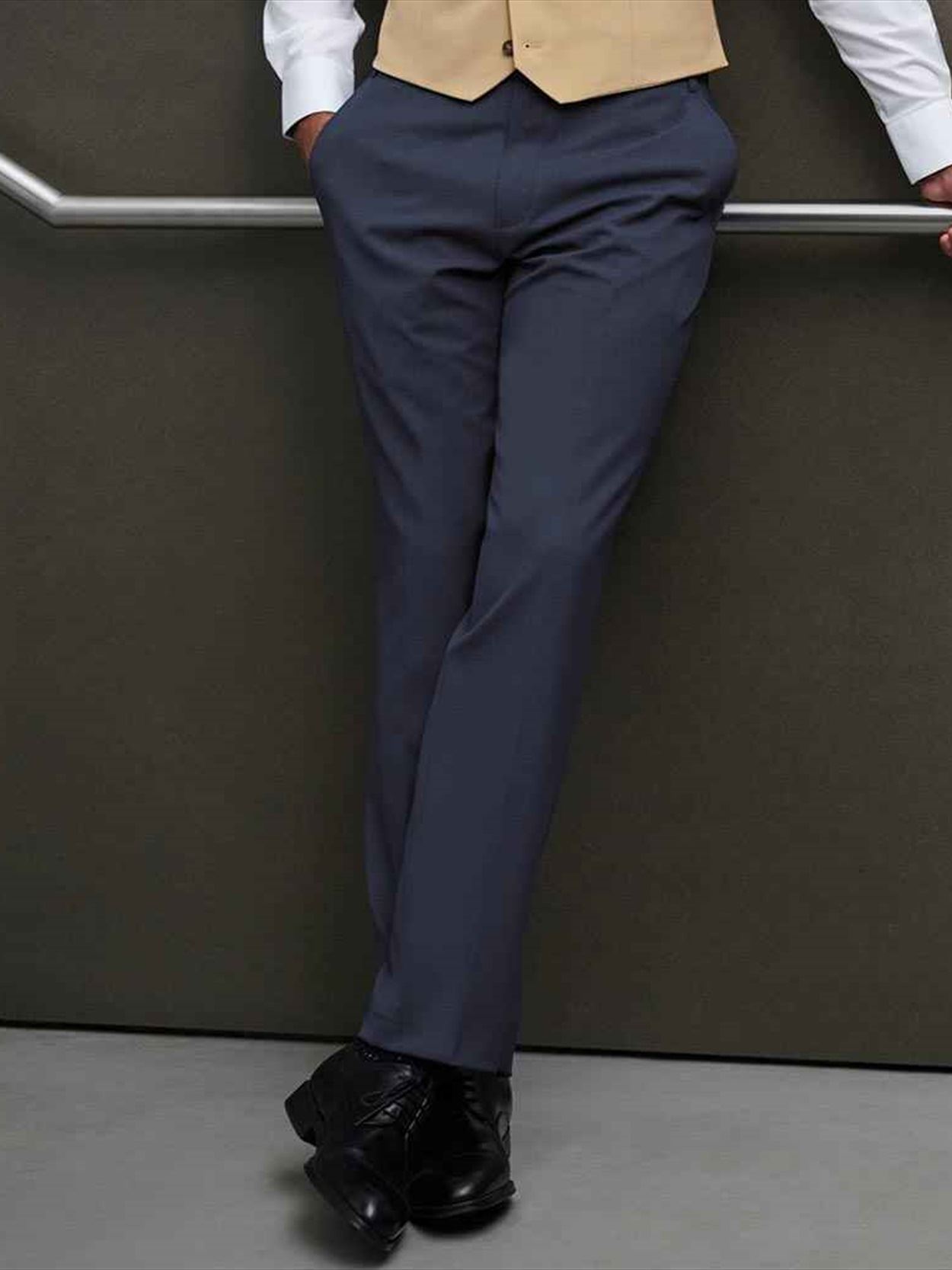 BK515 8025 Brook Taverner Oliver Tailored Trousers Image 2
