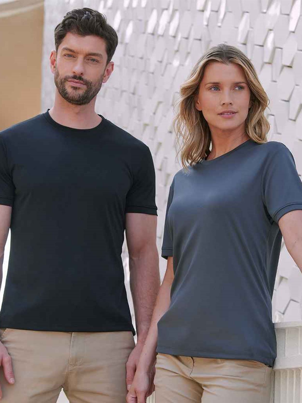 H024 Henbury HiCool® Performance T-Shirt Image 2