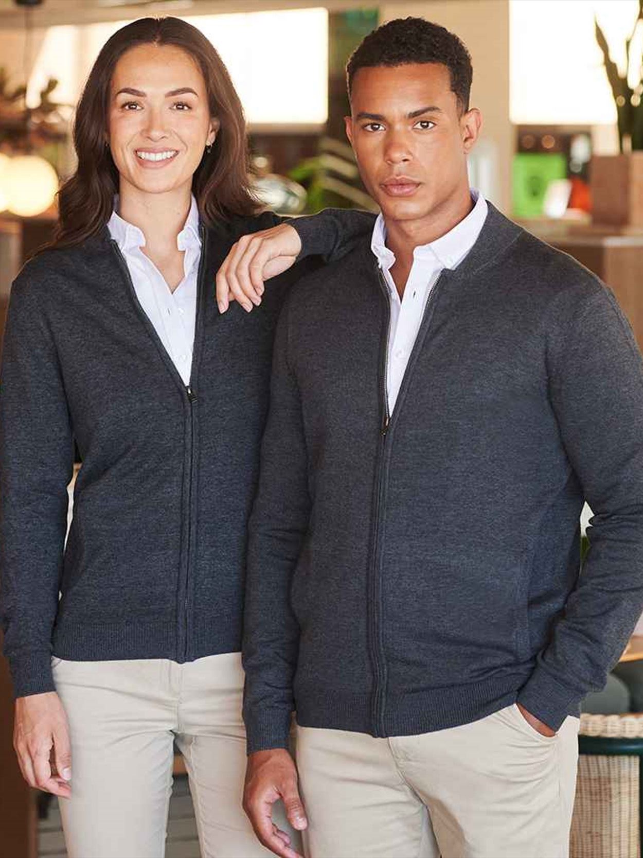 H718 Henbury Unisex Zip Through Cardigan Image 1