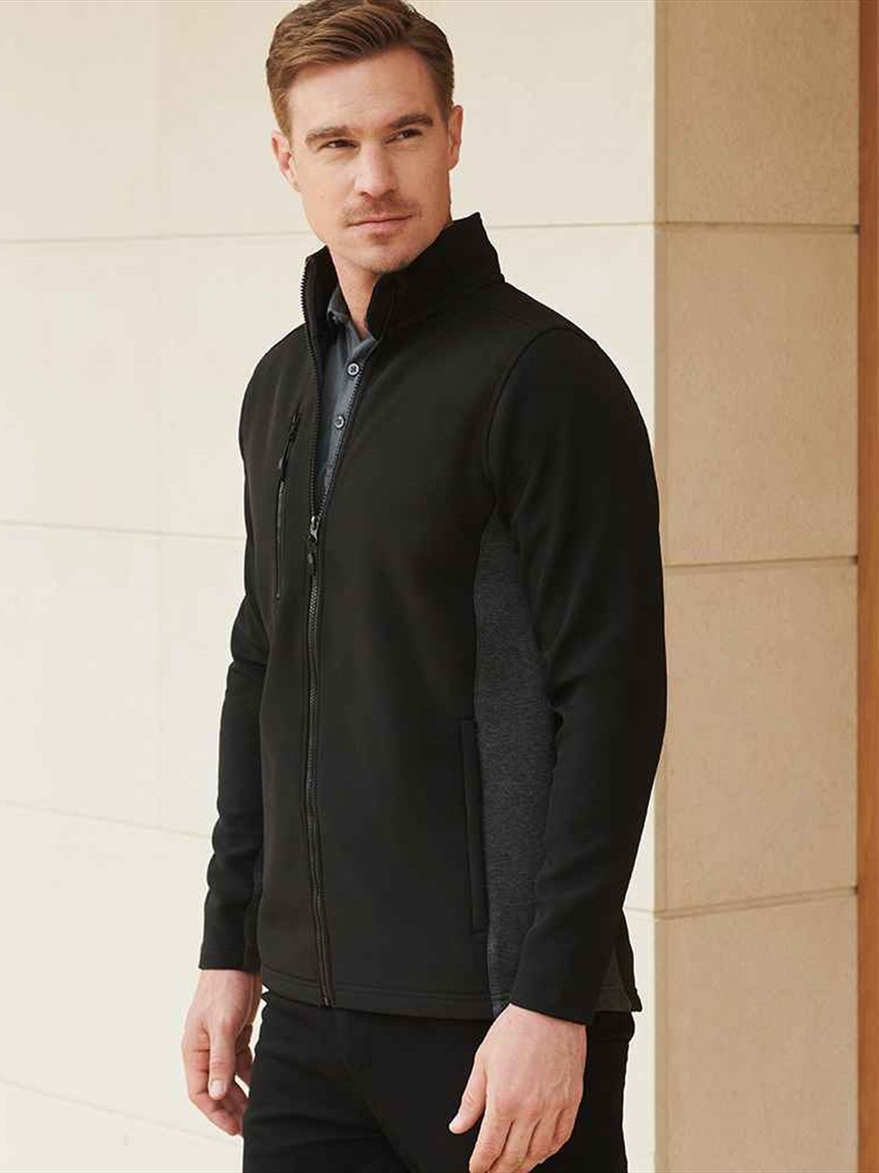 H835 Henbury Unisex Contrast Soft Shell Jacket Image 1