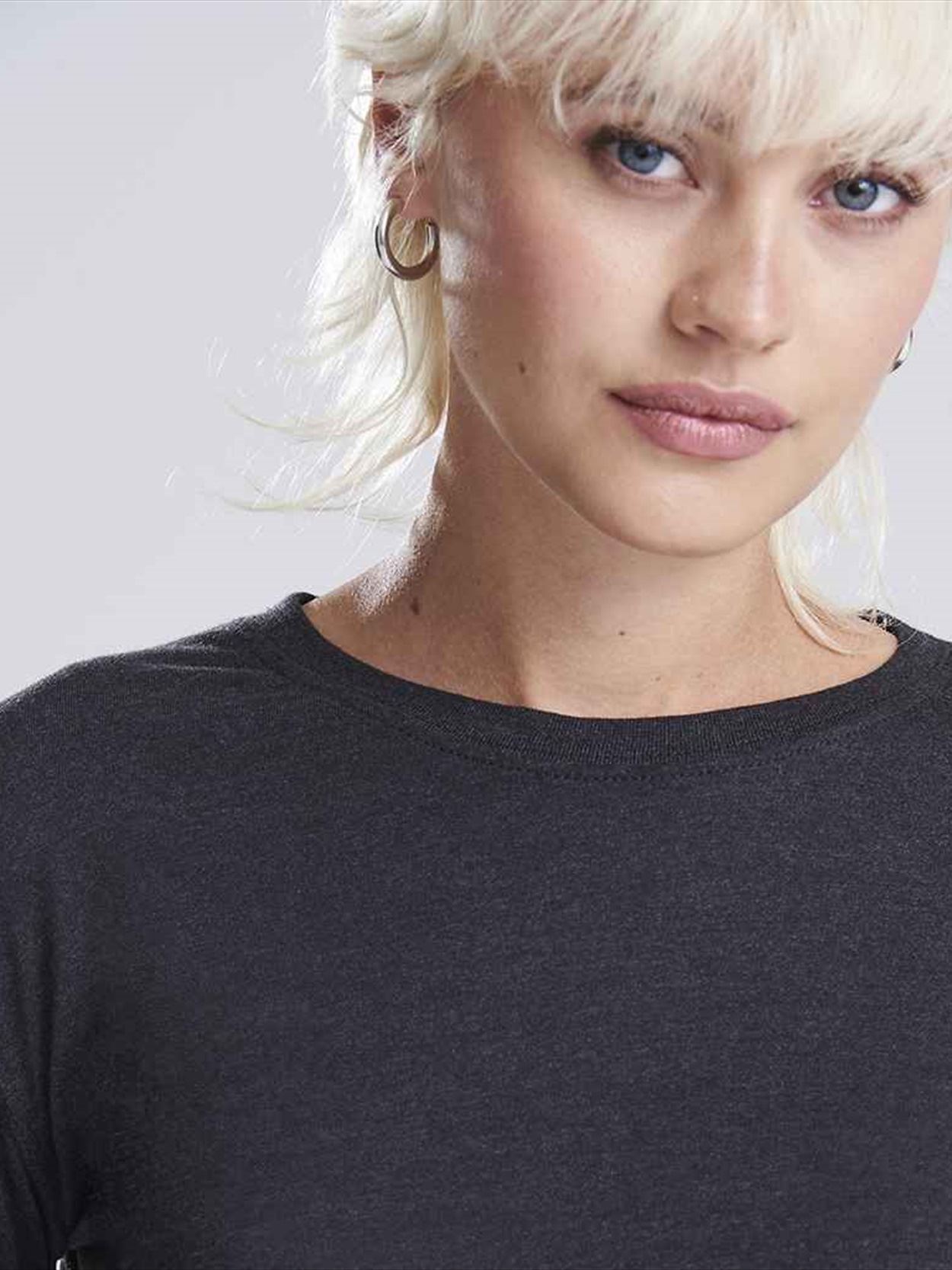 JT016 AWDis Ladies Long Sleeve Cropped T-Shirt Image 1
