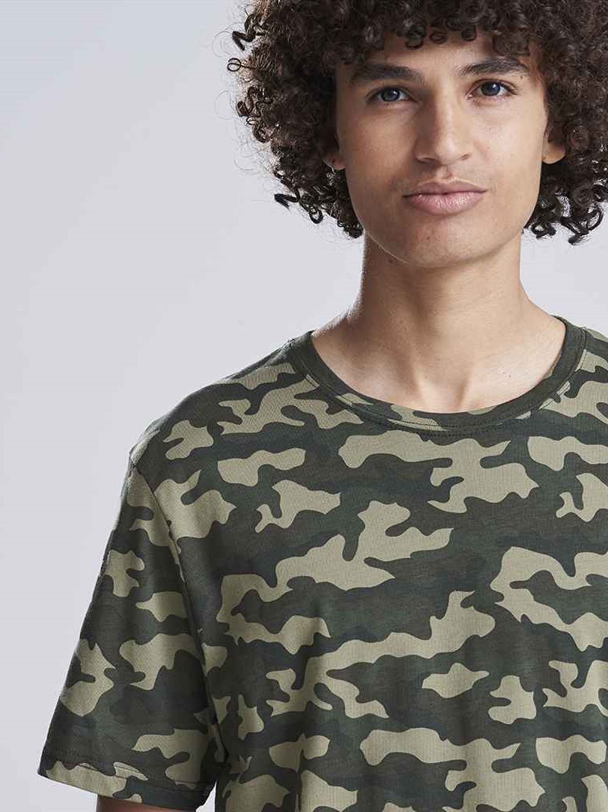 JT034 AWDis Camo T-Shirt Image 1