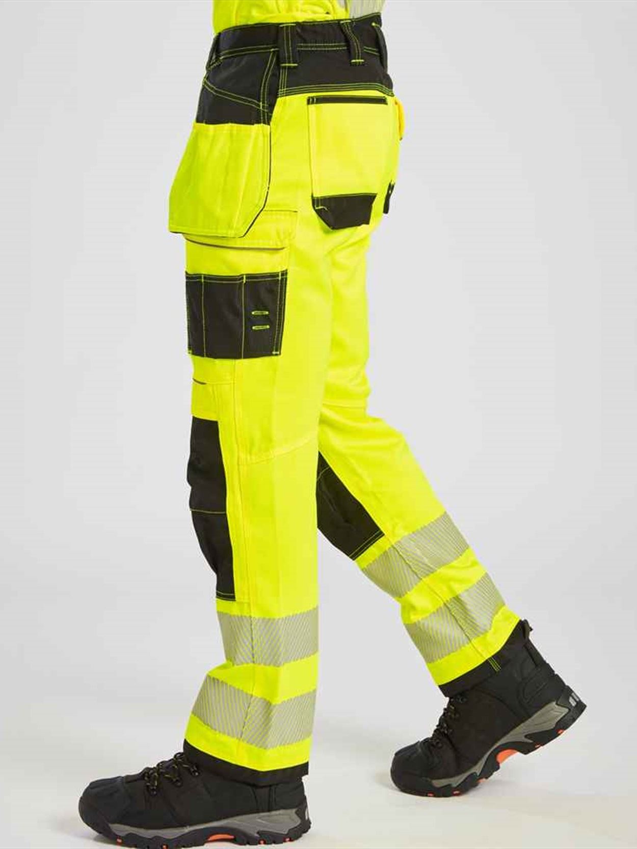 PW1001 T501 Portwest PW3 Hi-Vis Trousers Image 1