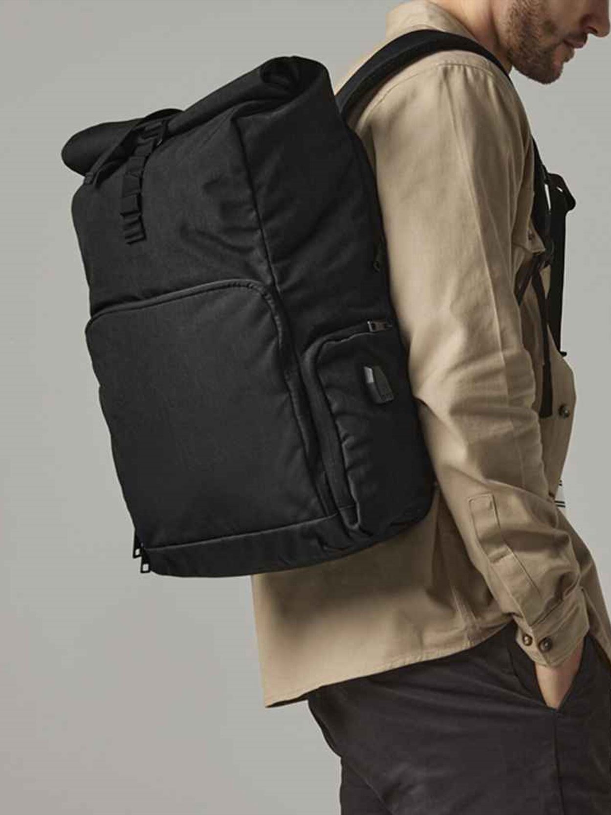 QD995 Quadra Q-Tech Charge Roll-Top Backpack Image 1