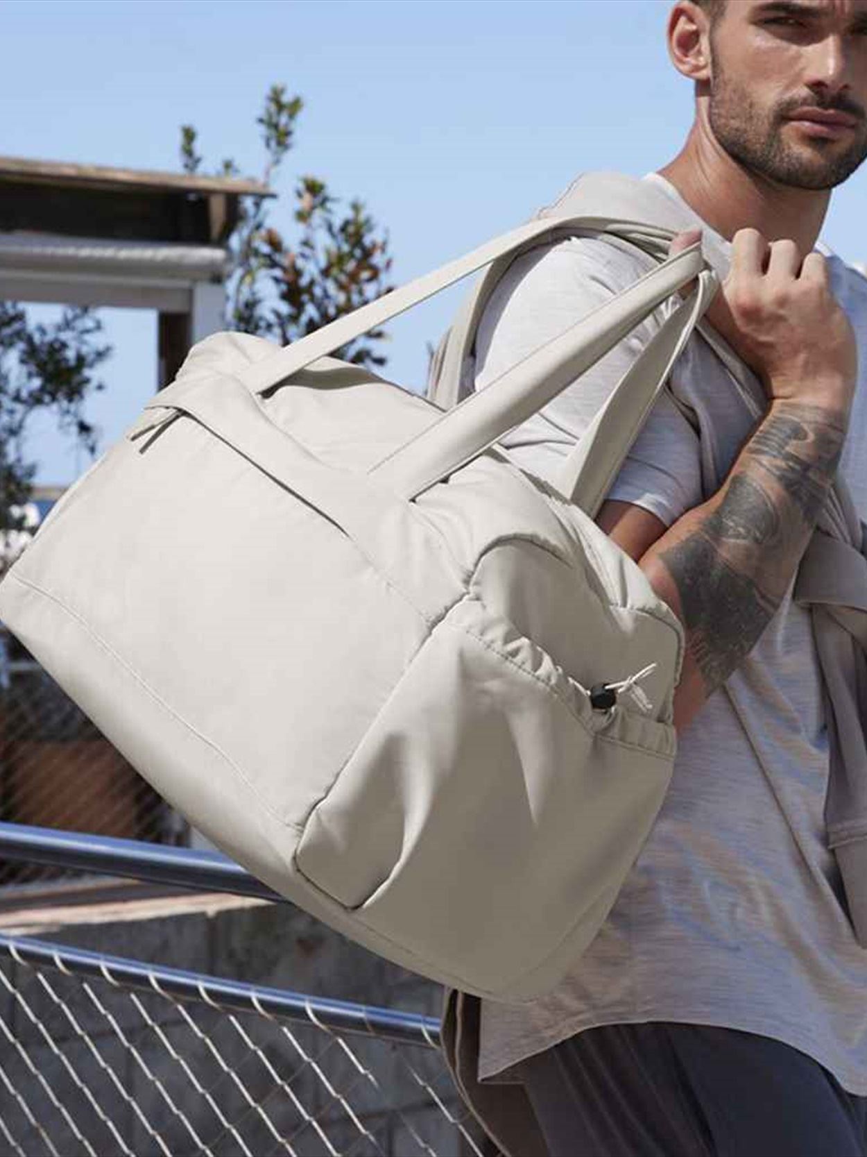 QS300 Quadra Studio Holdall Image 2