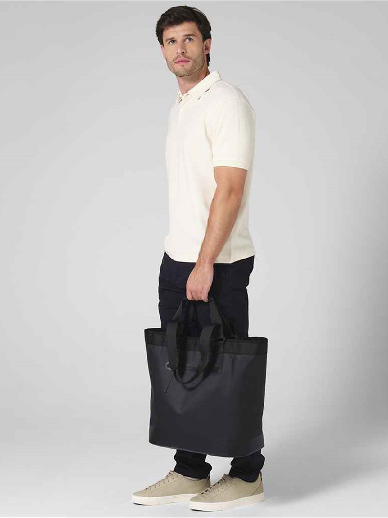 QS577 Quadra Waterproof 35 Litre Tote Bag Image 1