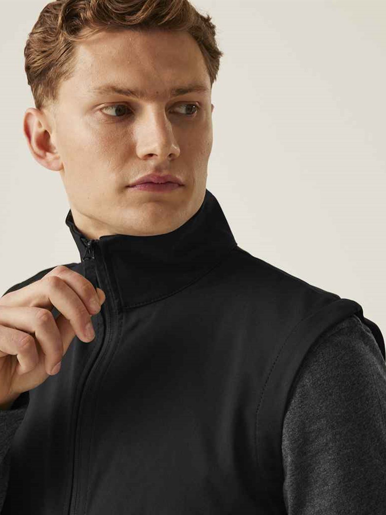 RG193 TRA820 Regatta Classic Soft Shell Bodywarmer Image 1