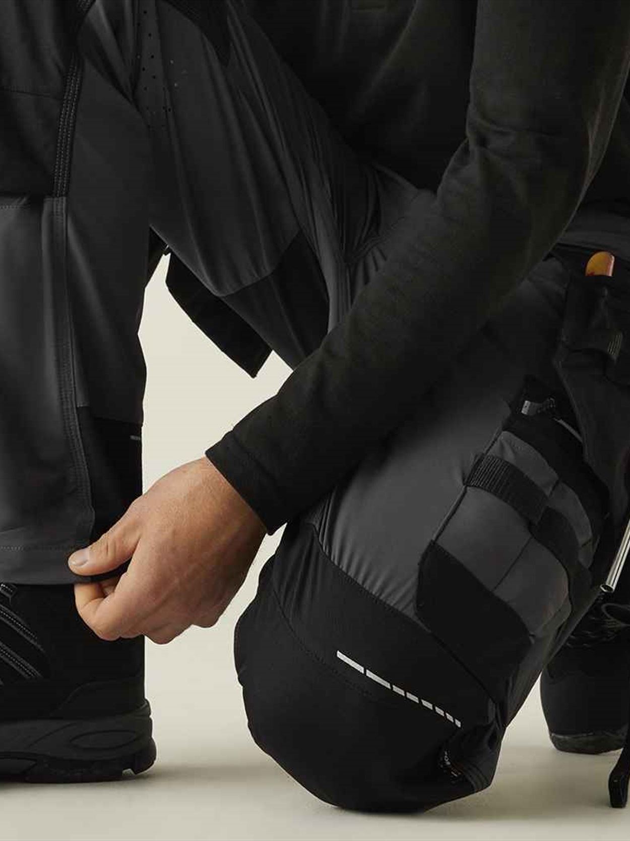 RG677 TRJ447 Regatta 4TEX Stretch Holster Trousers Image 1