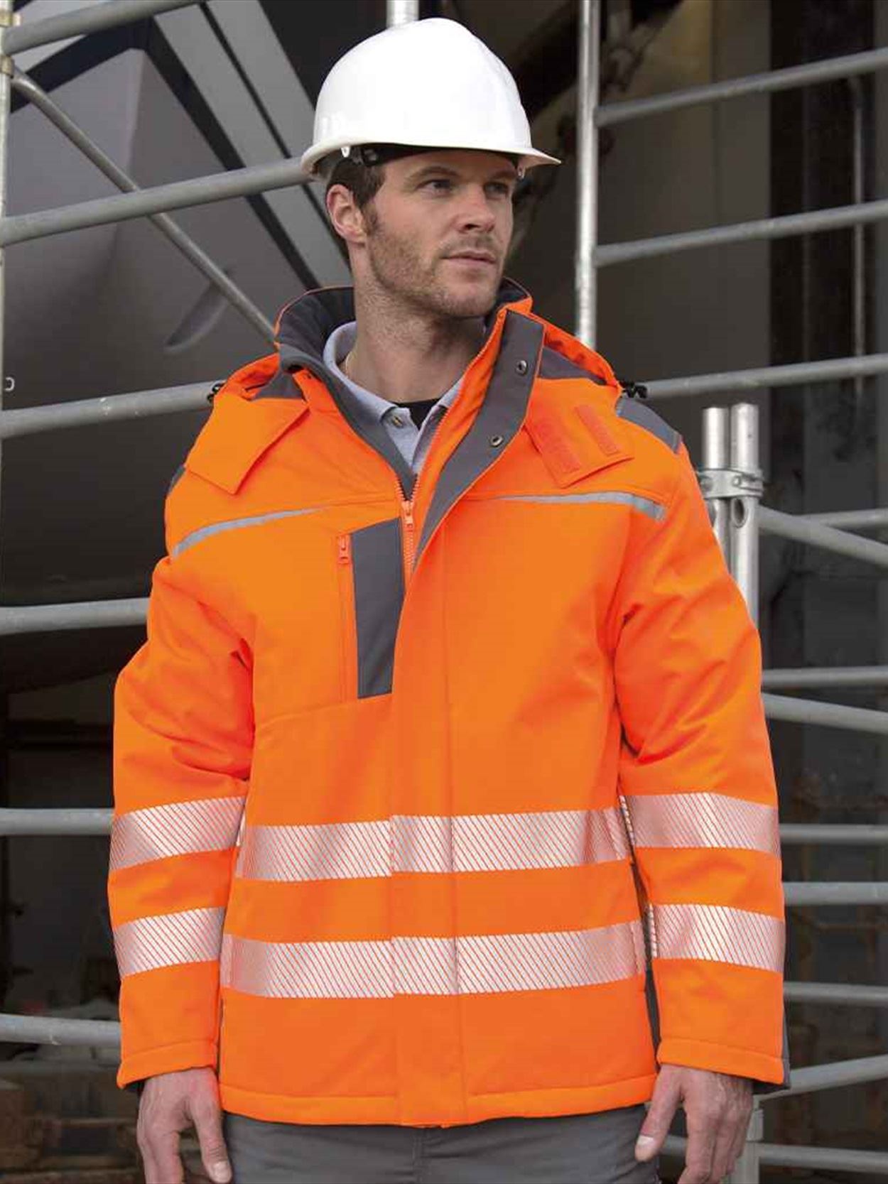 RS331 R331X Result Safe-Guard Dynamic Soft Shell Jacket Image 3