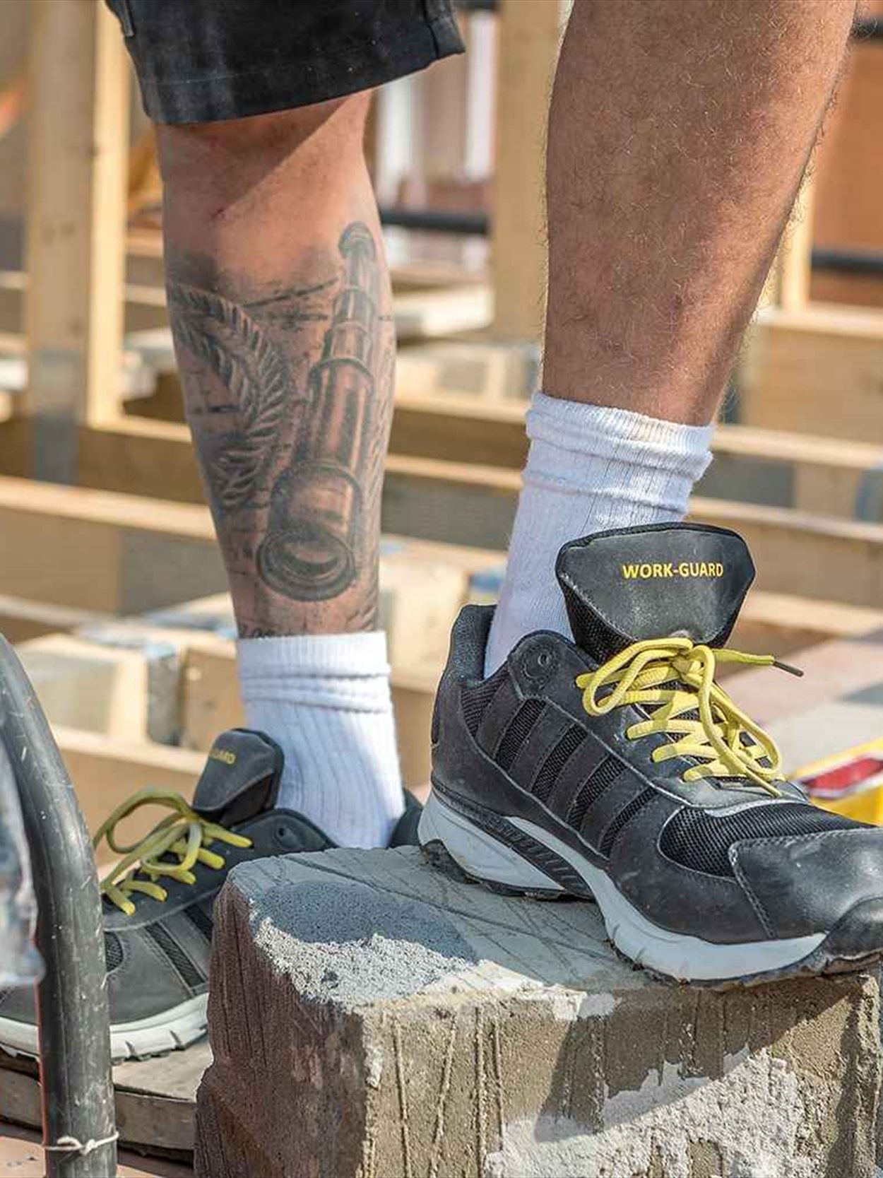 RS348M R348M Result Work-Guard Lightweight S1P SRC Safety Trainers Image 1