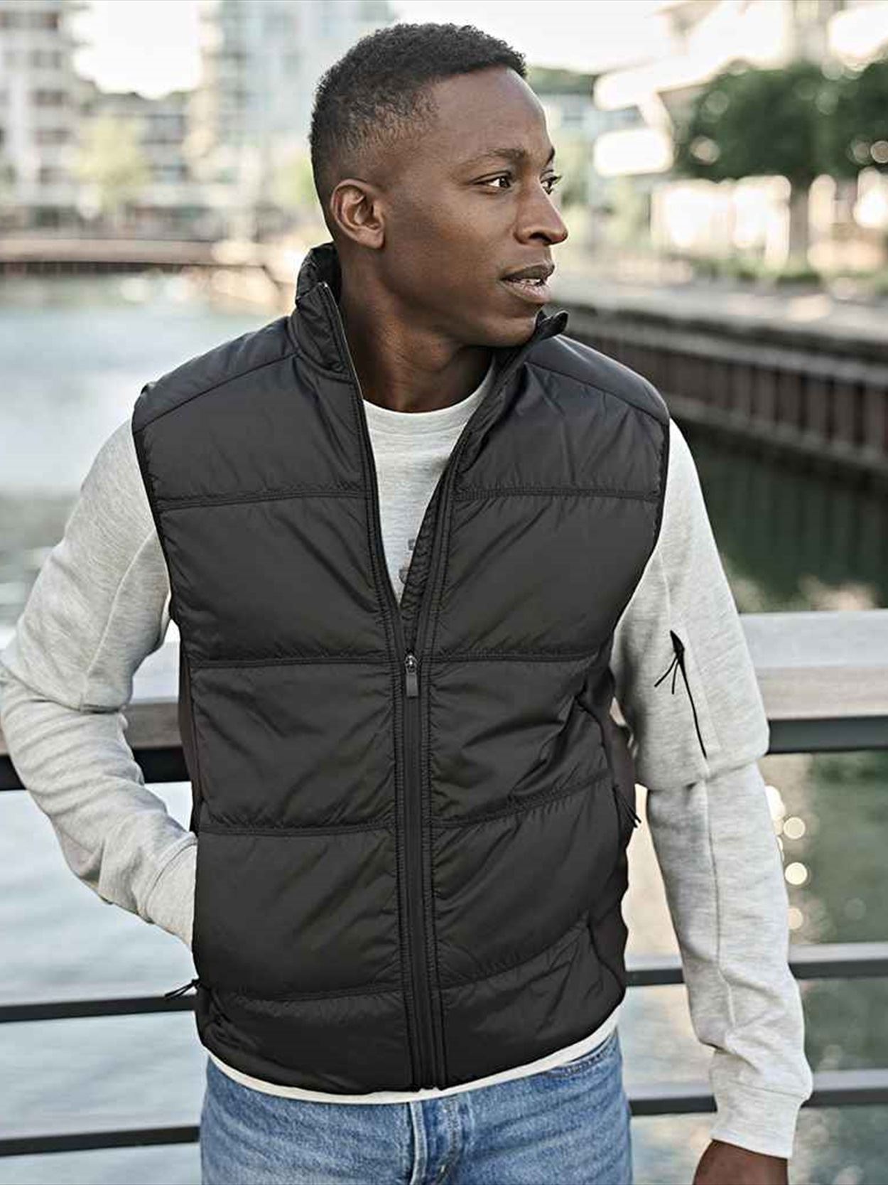 T9114 9114 Tee Jays Hybrid-Stretch Bodywarmer Image 1