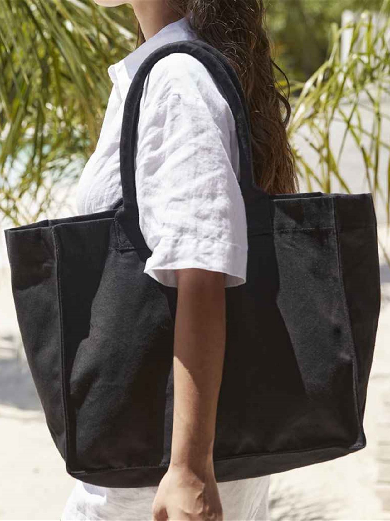 W608 Westford Mill Resort Canvas Bag Image 1