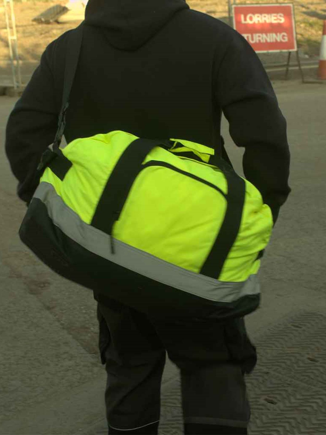YK501 YK2518 Yoko Hi-Vis Seattle Holdall Image 1