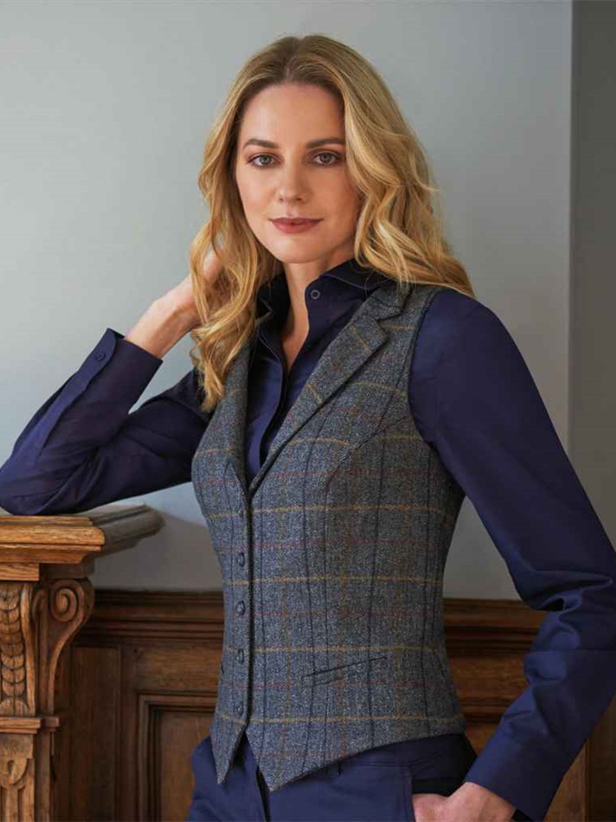 BK521 2310 Brook Taverner Ladies Nashville Tweed Waistcoat Image 3
