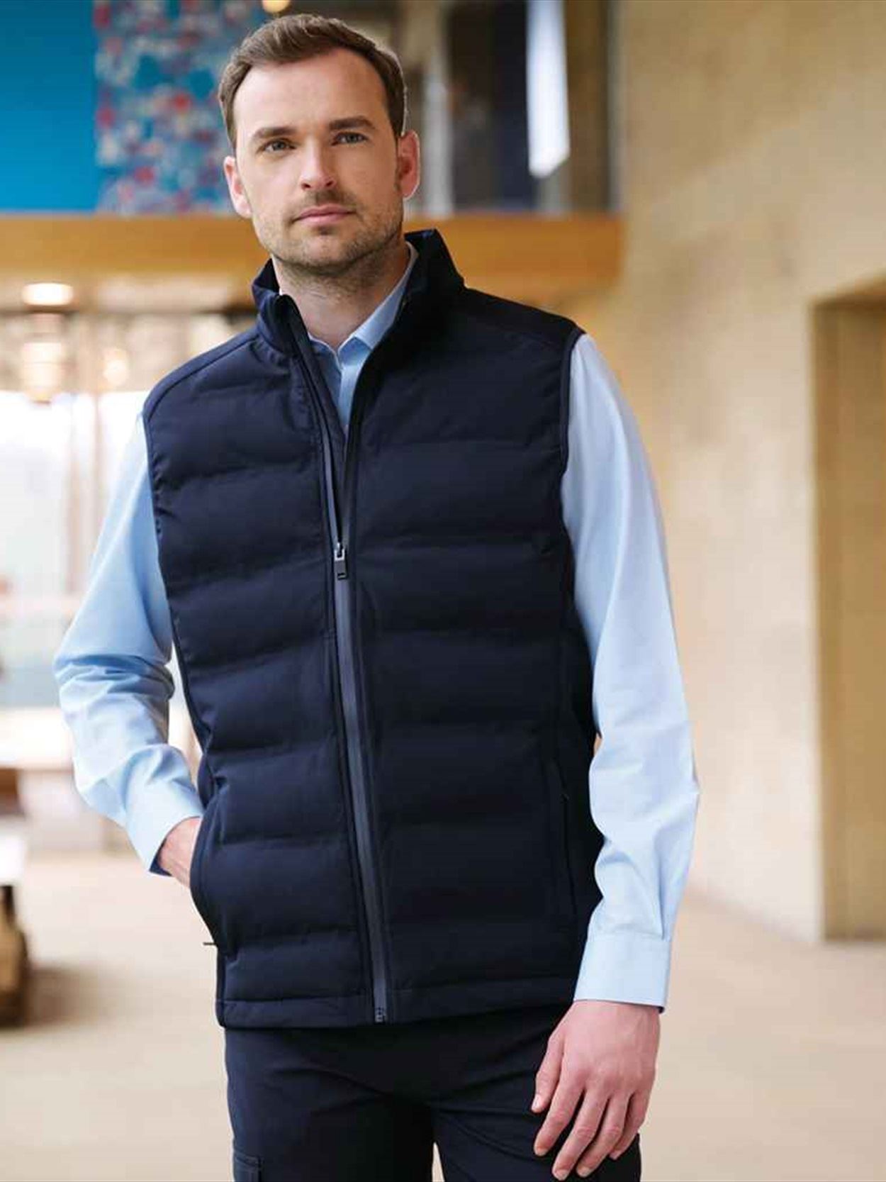 BK494 4790 Brook Taverner Maxwell Hybrid Gilet Image 2