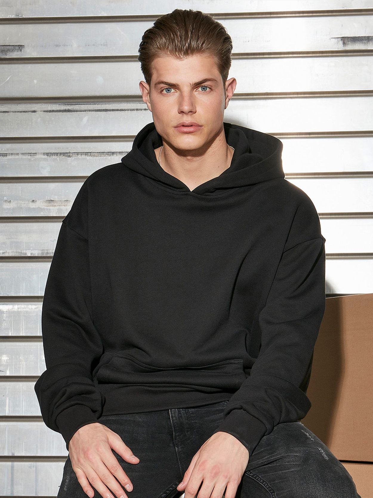 BY162 Ultra heavy hoodie Image 1