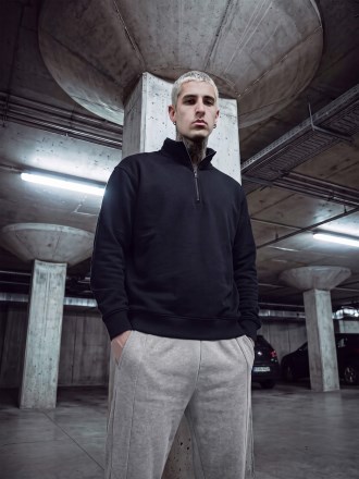 EP307 1/4 Zip Sweatshirt