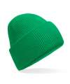 BB385R B385R Classic engineered deep-cuffed beanie Kelly Green colour image