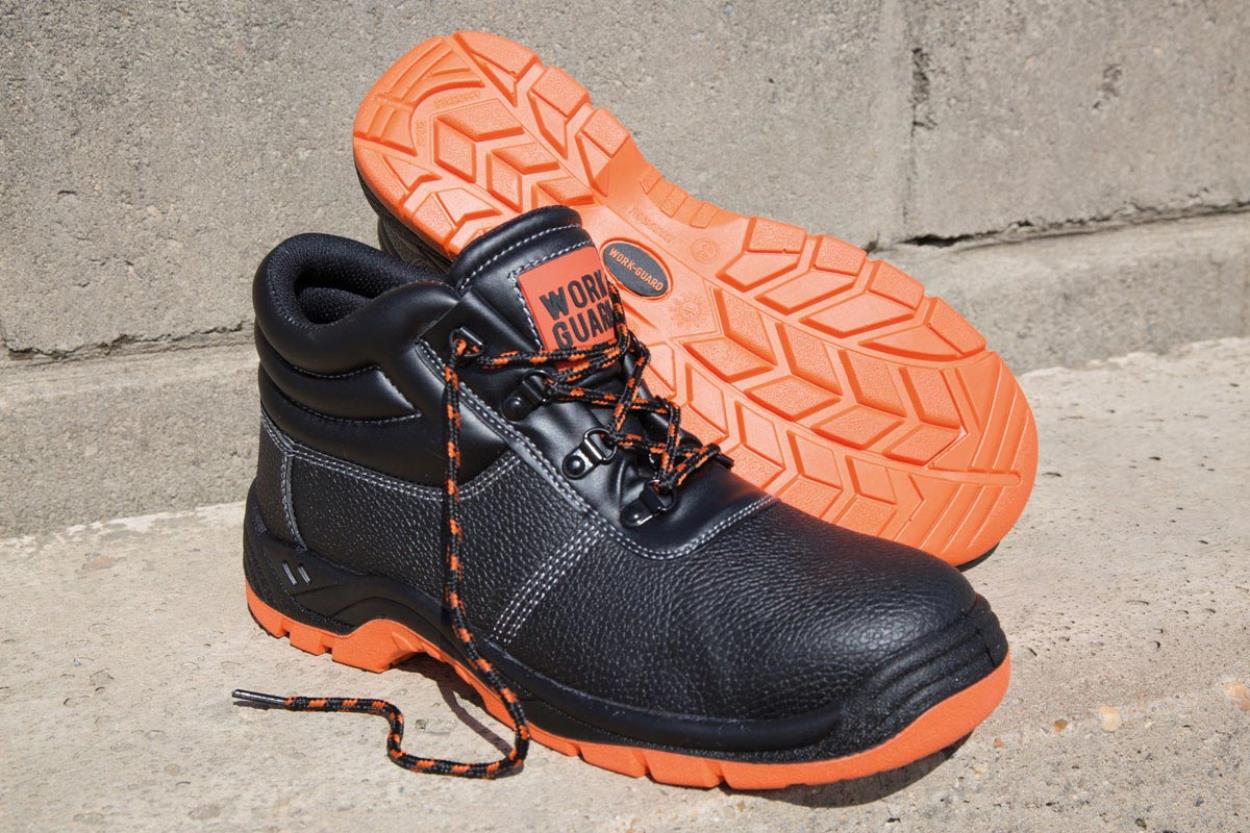 R340X Defence Safety boot  Image 1